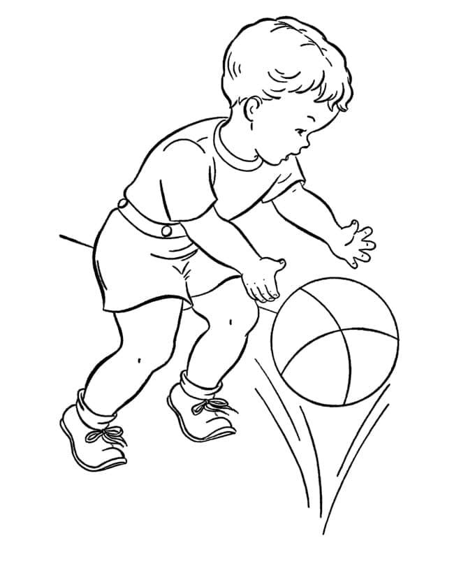 Kleiner Junge mit Basketball