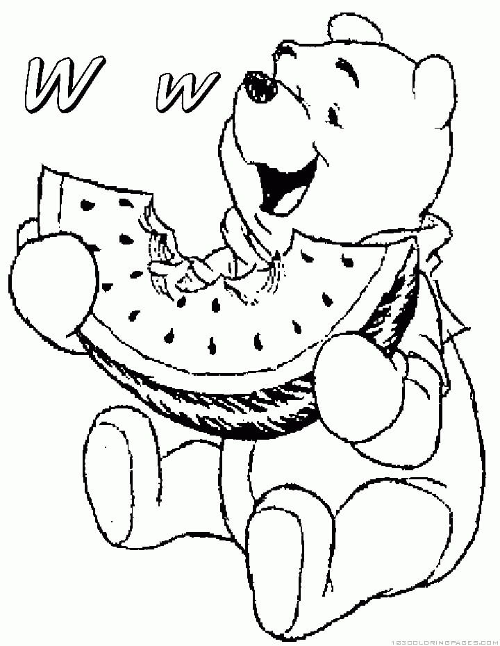 Dibujos de Oso Pooh comiendo Sandía para colorear