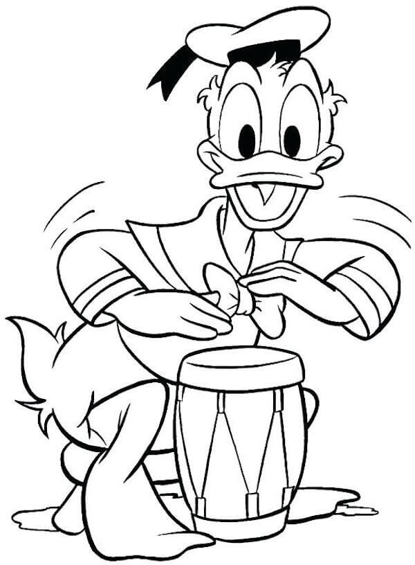 Dibujos de Donald Duck Tocando Instrumentos Musicales para colorear