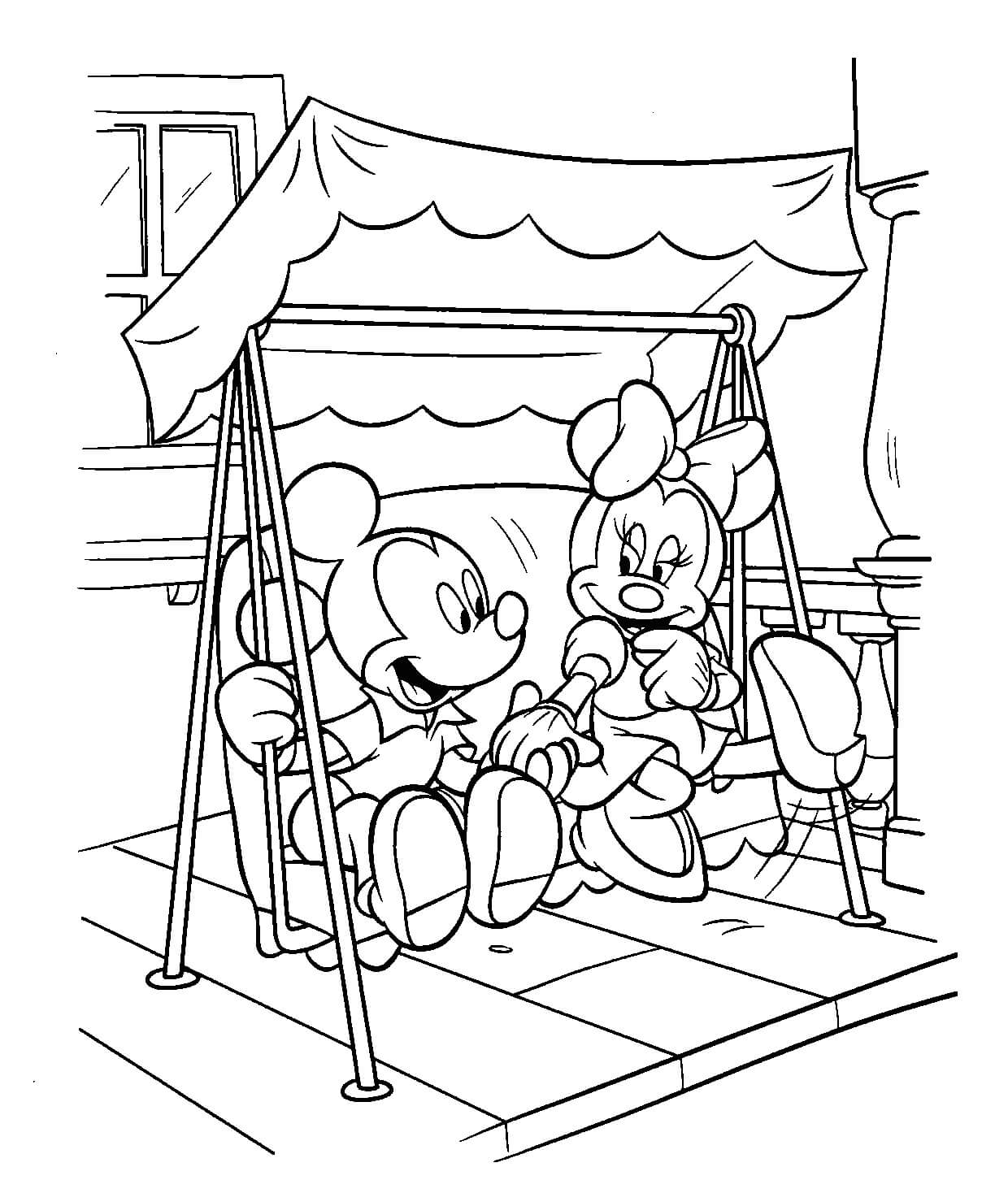 Dibujos de Mickey Mouse y Minnie Mouse jugando en los Columpios para colorear