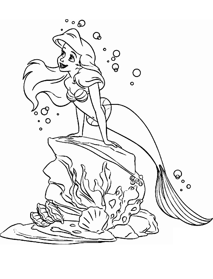 Coloriage Ariel dans la Mer à imprimer