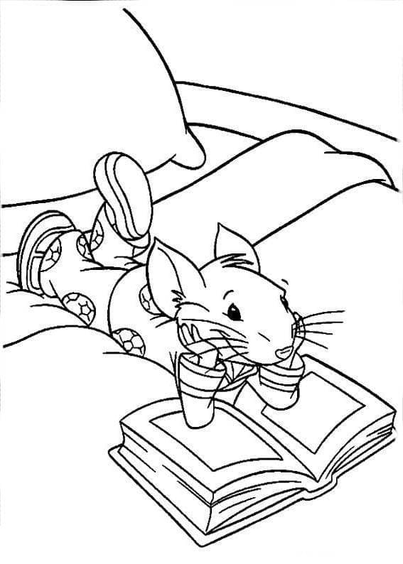 Coloriage Dessiner Stuart Little Lire un livre