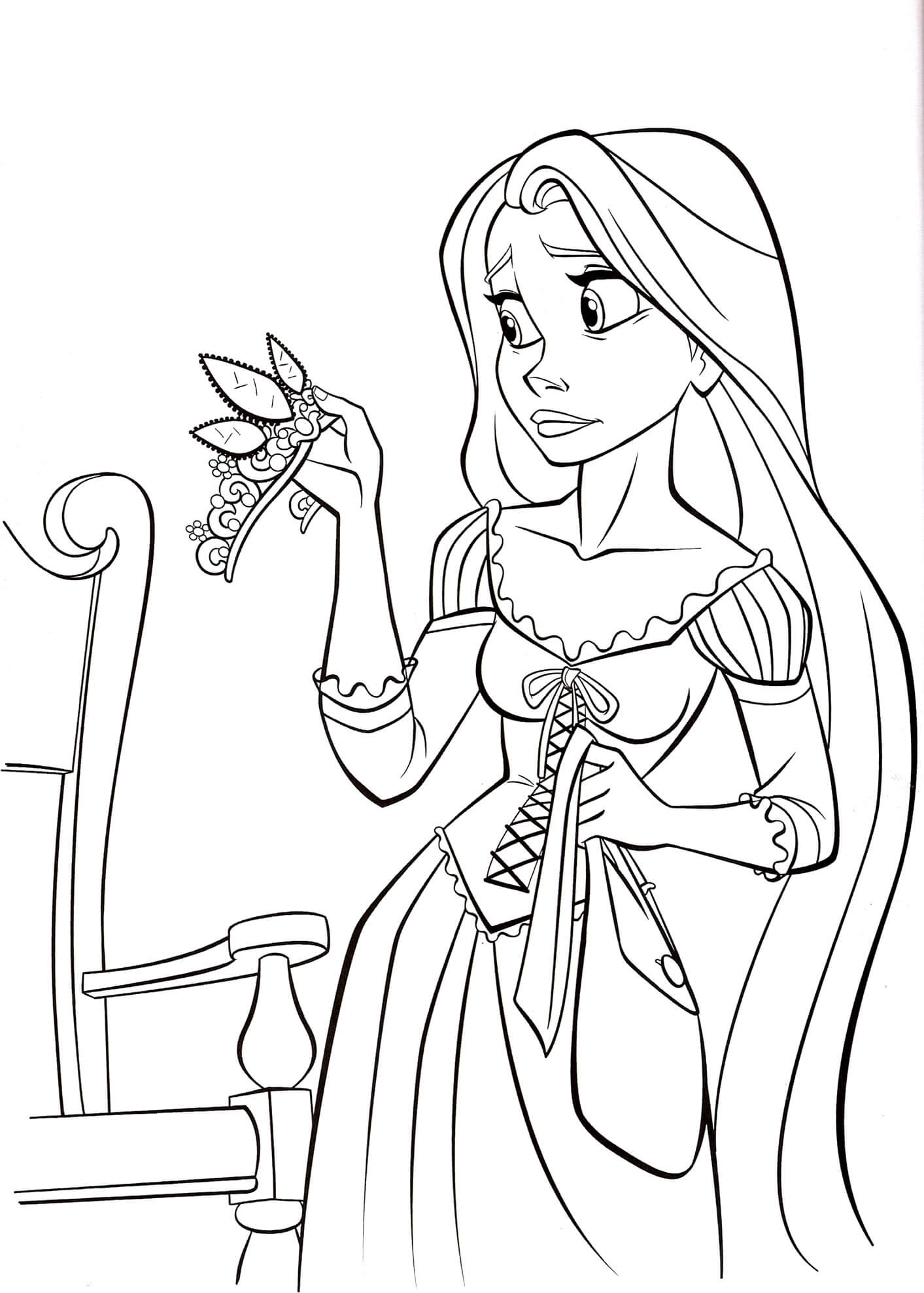 Rapunzel con in Mano una Corona da colorare