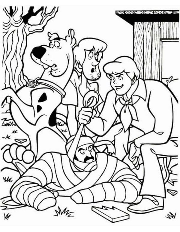 Desenhos de A Equipe Do Scooby Consegue Até Pegar Uma Múmia para colorir